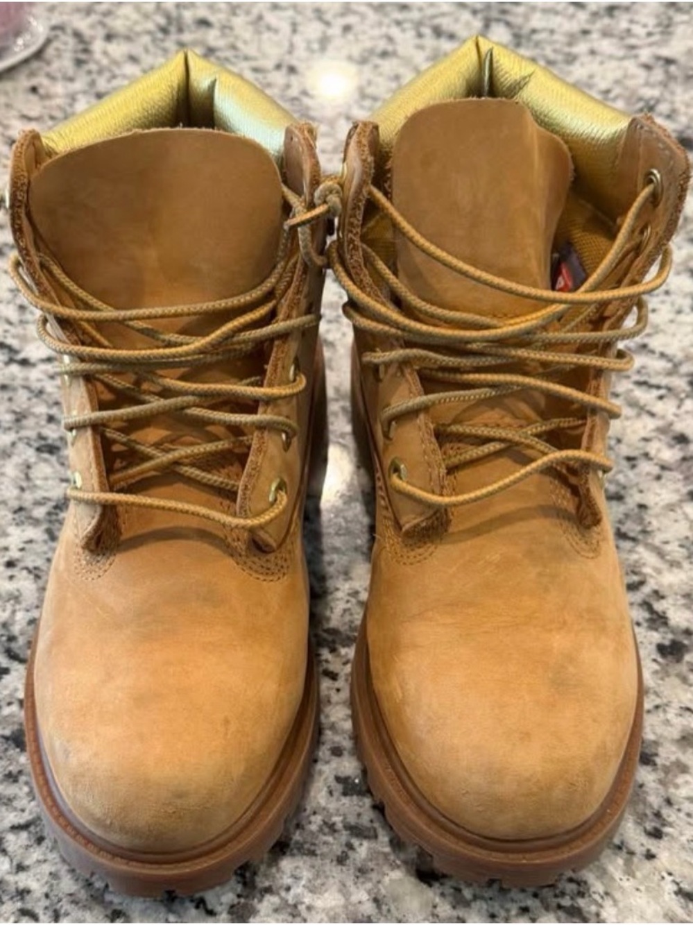 Classic Tan & Gold youth Timberland Boots - Lace-Up Rugged Style